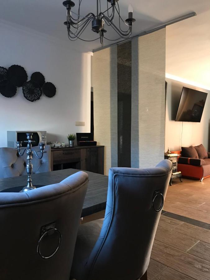 Eden Apartman Algyo Buitenkant foto