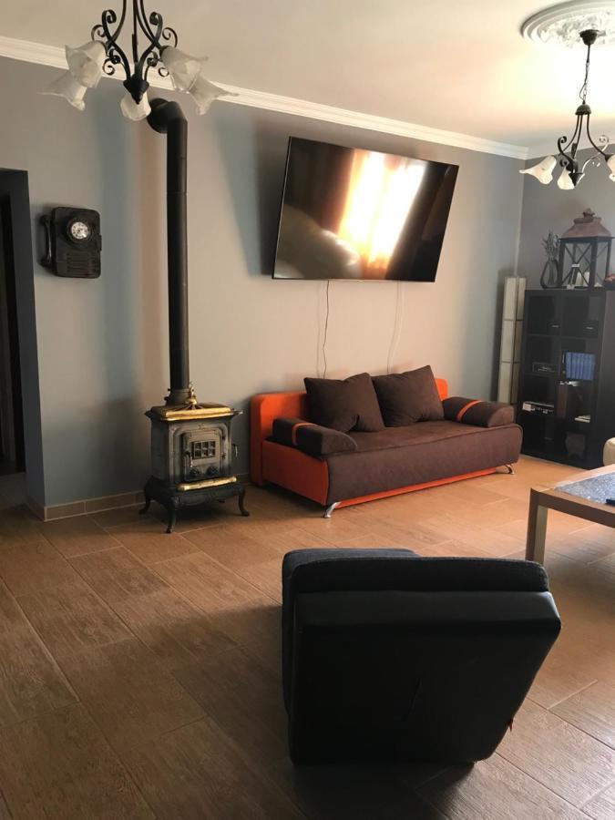 Eden Apartman Appartement Algyo Buitenkant foto