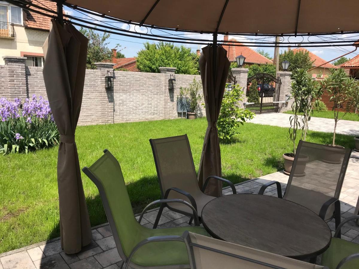 Eden Apartman Algyo Buitenkant foto
